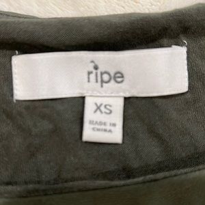 Beautiful olive green maternity tank top